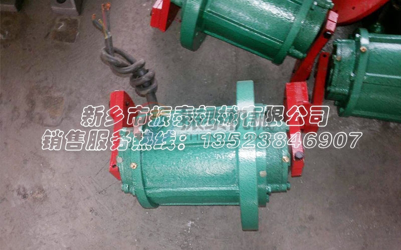 萊蕪立式振動(dòng)電機(jī)YZUL-50-4型