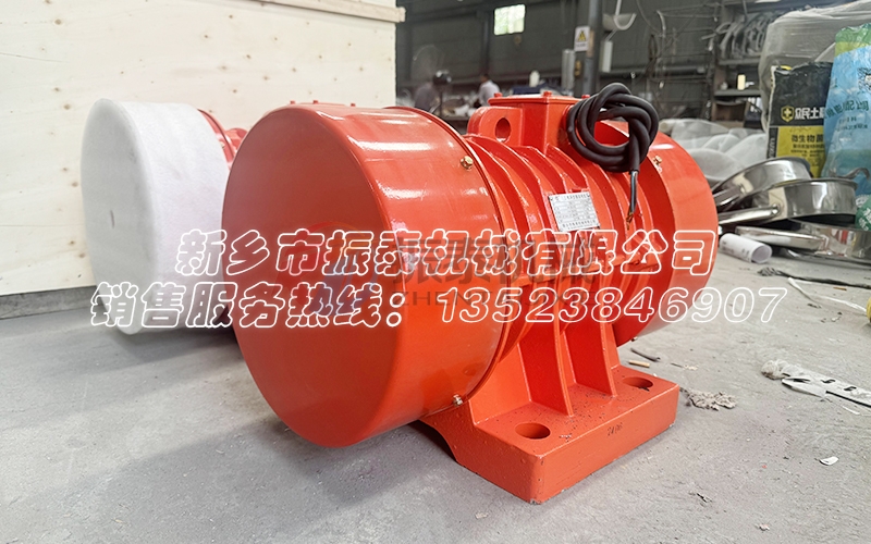 內(nèi)蒙古YZU-15-4A型振動(dòng)電機(jī)已發(fā)出